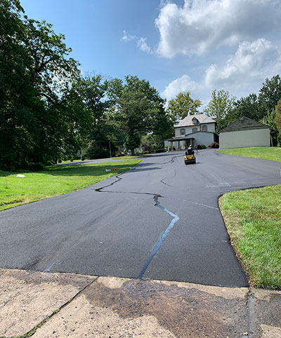 Residential & Commercial Asphalt Paving Services